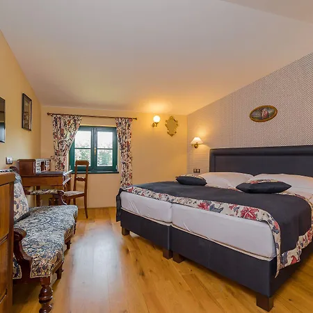 Boutique Pri Mlyne Готель