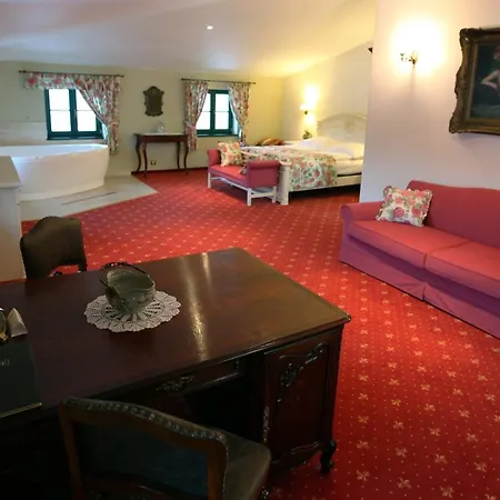 Hotel Boutique Pri Mlyne Lozorno